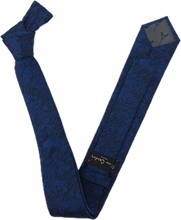 Carregar imagem no visualizador da galeria, GRAVATA SLIM PIERRE CARDIN AZUL COBALTO FLORAL DESENHADA MICROFIBRA JACQUARD DE POLIÉSTER
