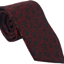 Carregar imagem no visualizador da galeria, GRAVATA TRADICIONAL PIERRE CARDIN VINHO COM ESTAMPA FLORAL PRETA JACQUARD MICROFIBRA
