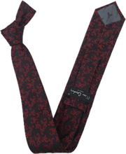 Carregar imagem no visualizador da galeria, GRAVATA TRADICIONAL PIERRE CARDIN PRETA COM ESTAMPAS VERMELHAS JACQUARD MICROFIBRA
