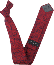 Carregar imagem no visualizador da galeria, GRAVATA TRADICIONAL PIERRE CARDIN VERMELHO CEREJA COM DETALHES ROXOS JACQUARD MICROFIBRA
